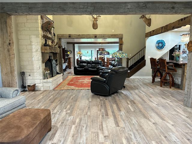 4149 County Road 444, Hallettsville, TX 77964