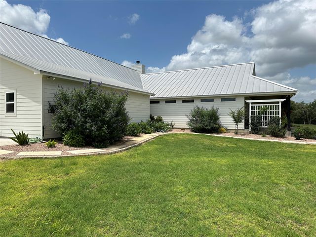 4149 County Road 444, Hallettsville, TX 77964