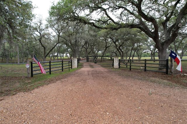 4149 County Road 444, Hallettsville, TX 77964