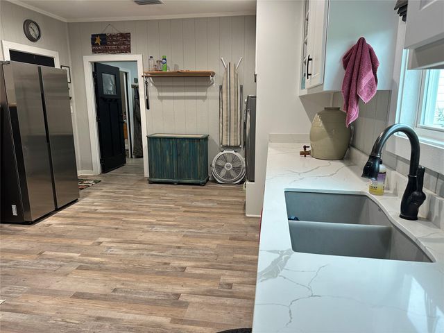 4149 County Road 444, Hallettsville, TX 77964
