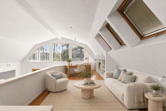 350 Mesa Way, La Jolla, CA 92037