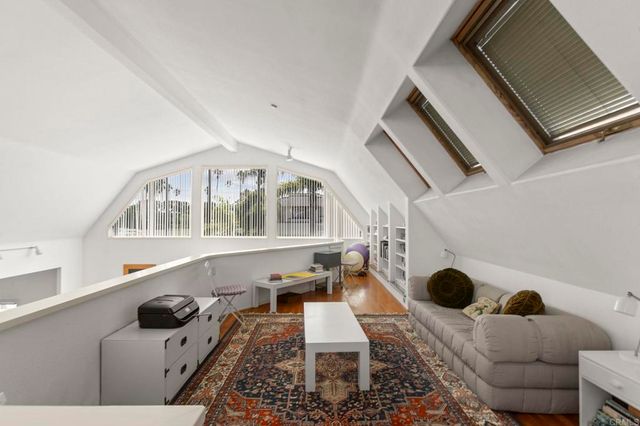 350 Mesa Way, La Jolla, CA 92037