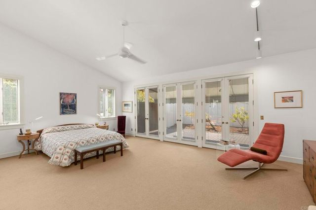 350 Mesa Way, La Jolla, CA 92037