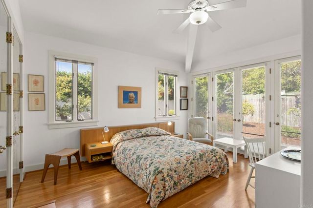 350 Mesa Way, La Jolla, CA 92037