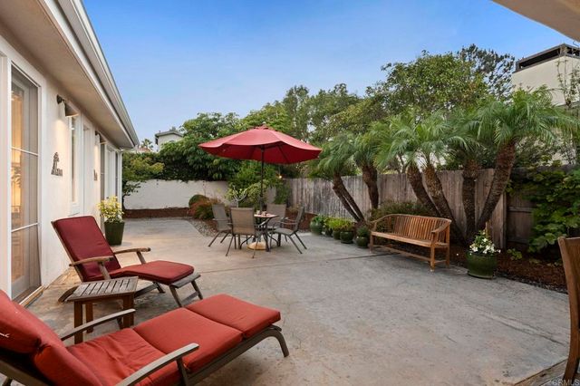 350 Mesa Way, La Jolla, CA 92037