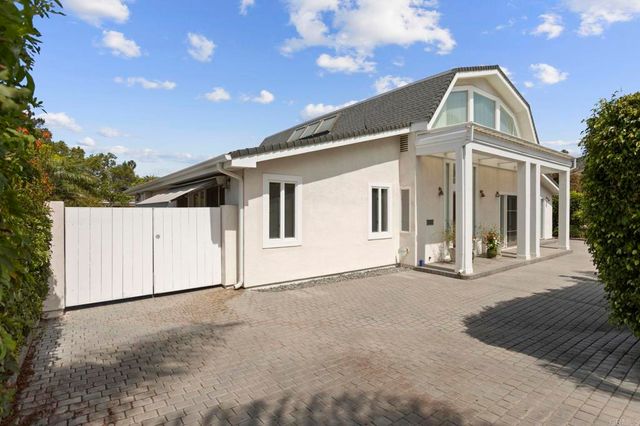 350 Mesa Way, La Jolla, CA 92037