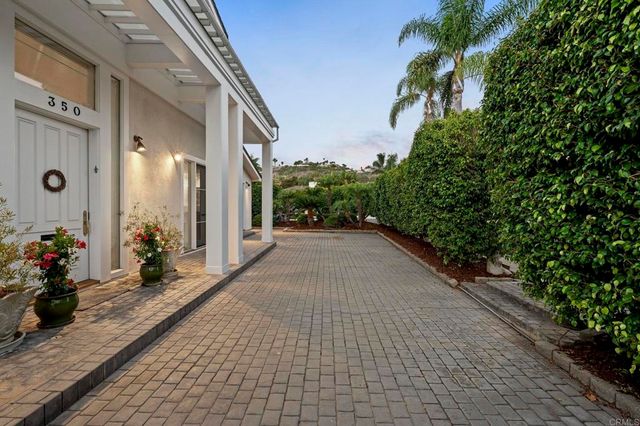 350 Mesa Way, La Jolla, CA 92037