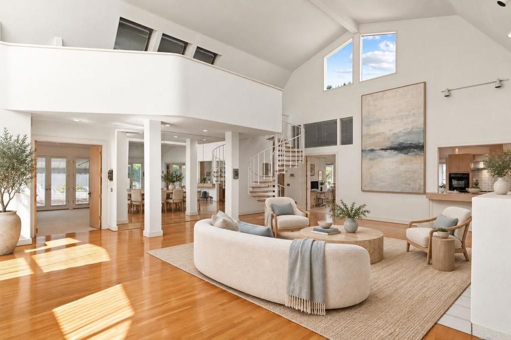 350 Mesa Way, La Jolla, CA 92037