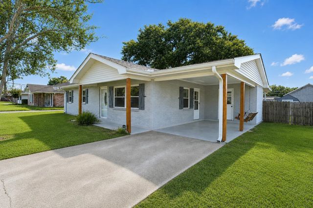 1119 W Camellia Dr, Thibodaux, LA 70301