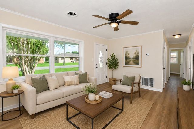 1119 W Camellia Dr, Thibodaux, LA 70301