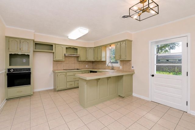 1119 W Camellia Dr, Thibodaux, LA 70301