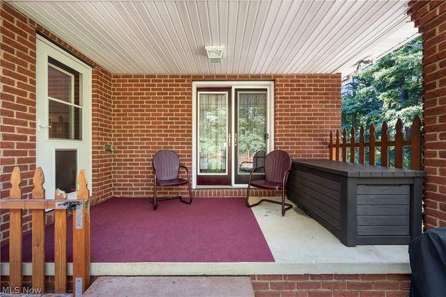 10400 Stoneacre Street NW, Canal Fulton, OH 44614