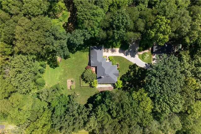 10400 Stoneacre Street NW, Canal Fulton, OH 44614