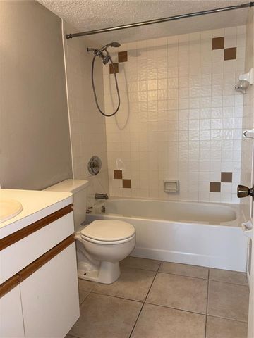26485 RAMPART BOULEVARD D1, Punta Gorda, FL 33983