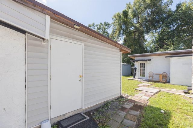 1526 CLINTON, Tampa, FL 33604