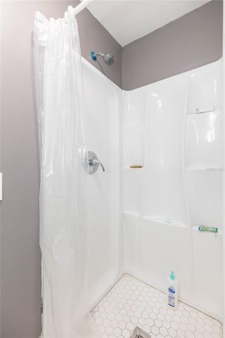 1526 CLINTON, Tampa, FL 33604