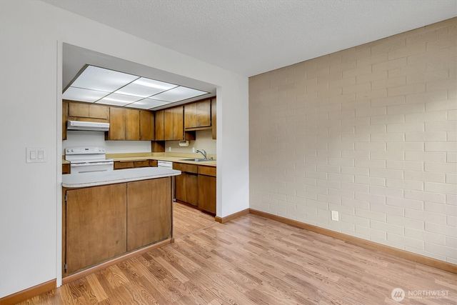 11019 B Glen Acres Drive S, Seattle, WA 98168