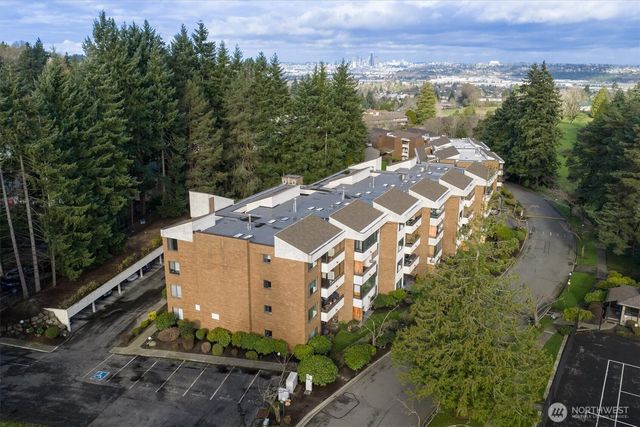 11019 B Glen Acres Drive S, Seattle, WA 98168
