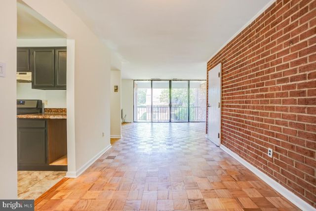 732 QUINCE ORCHARD BLVD #201, Gaithersburg, MD 20878