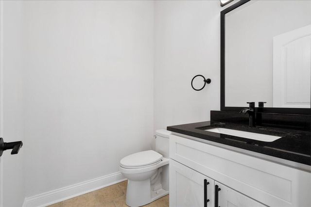 413 Weston Park, Lexington, KY 40515