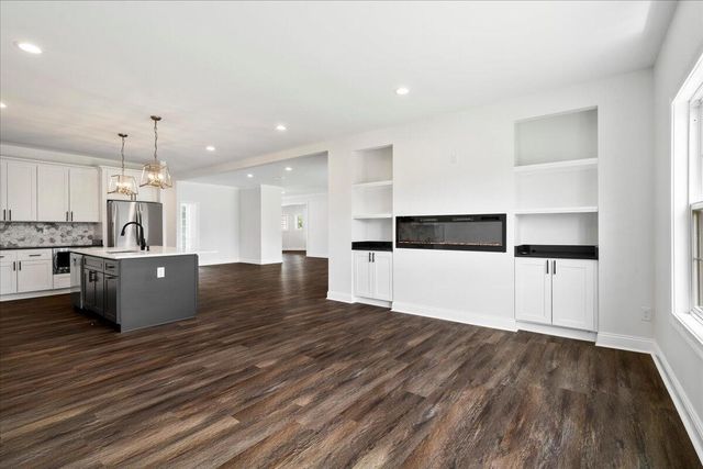 413 Weston Park, Lexington, KY 40515