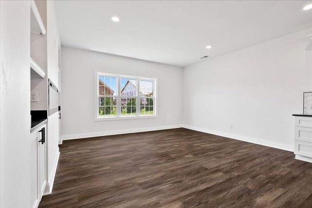 413 Weston Park, Lexington, KY 40515