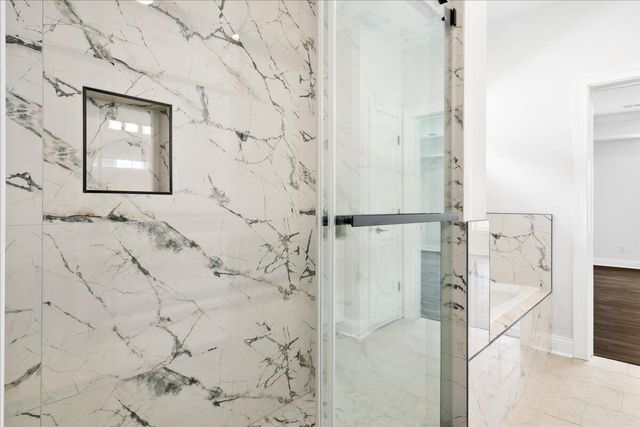 413 Weston Park, Lexington, KY 40515