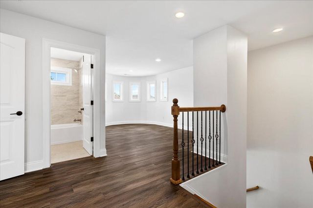 413 Weston Park, Lexington, KY 40515