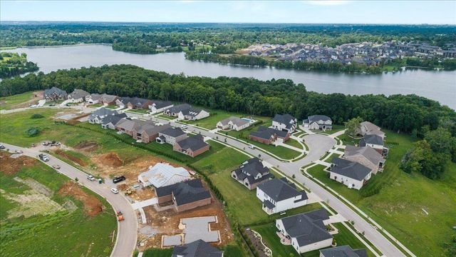 413 Weston Park, Lexington, KY 40515