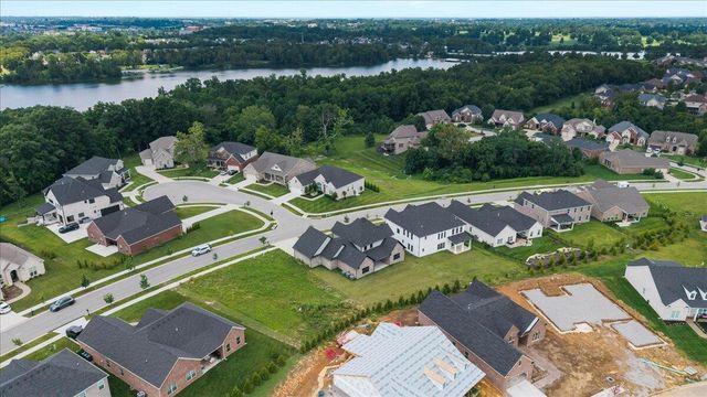 413 Weston Park, Lexington, KY 40515
