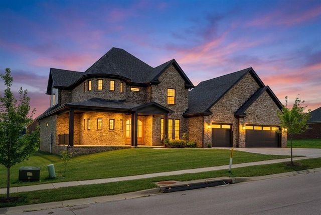 413 Weston Park, Lexington, KY 40515