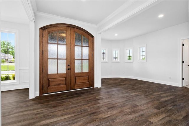 413 Weston Park, Lexington, KY 40515