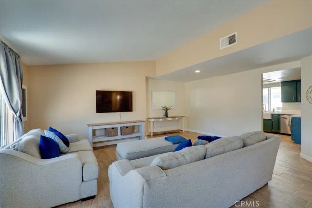 18825 Mariposa Avenue, Riverside, CA 92508