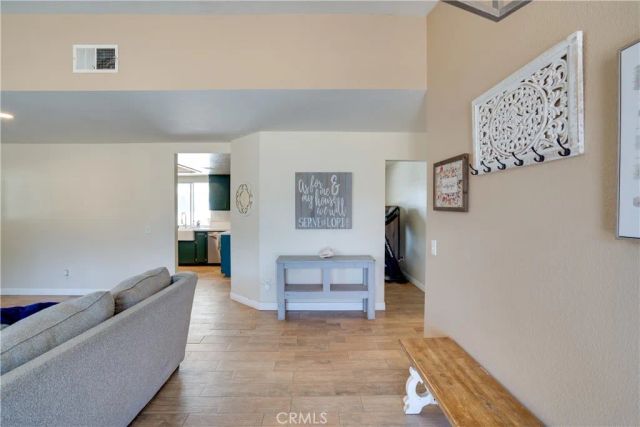 18825 Mariposa Avenue, Riverside, CA 92508