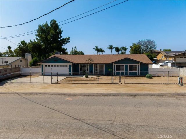 18825 Mariposa Avenue, Riverside, CA 92508