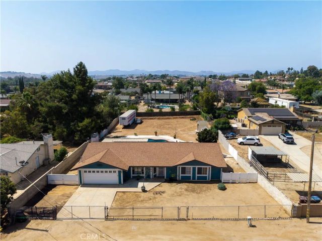 18825 Mariposa Avenue, Riverside, CA 92508