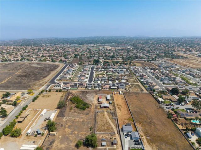 18825 Mariposa Avenue, Riverside, CA 92508