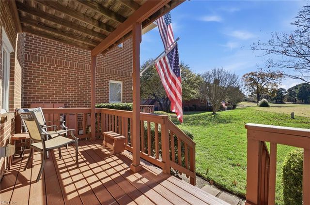 1267 Foursome LN, Virginia Beach, VA 23455