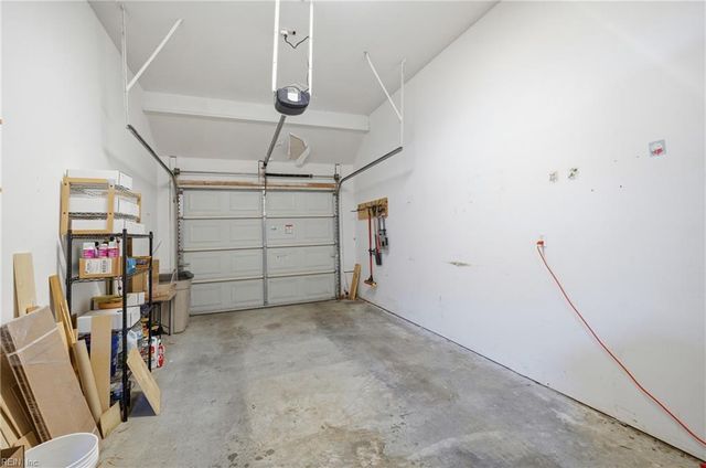 1267 Foursome LN, Virginia Beach, VA 23455