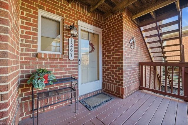 1267 Foursome LN, Virginia Beach, VA 23455