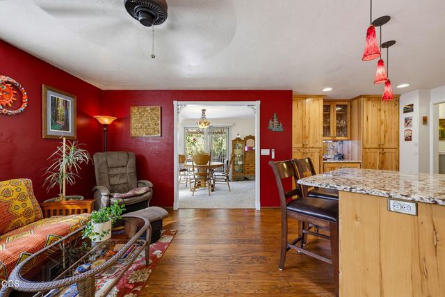 811 NE Oregon Avenue, Grants Pass, OR 97526