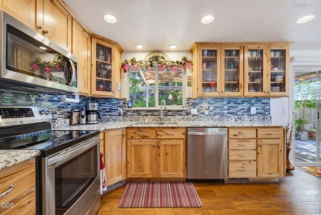 811 NE Oregon Avenue, Grants Pass, OR 97526