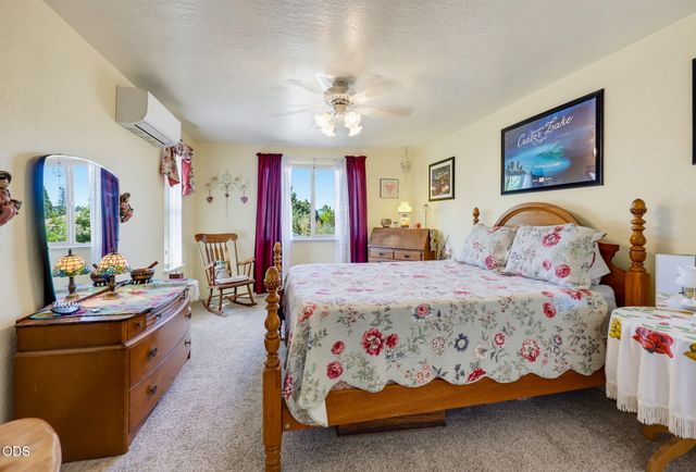 811 NE Oregon Avenue, Grants Pass, OR 97526