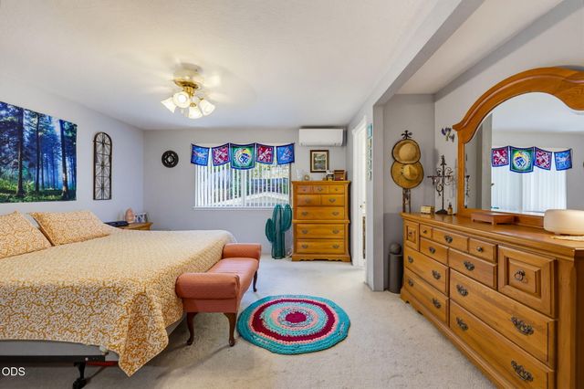 811 NE Oregon Avenue, Grants Pass, OR 97526