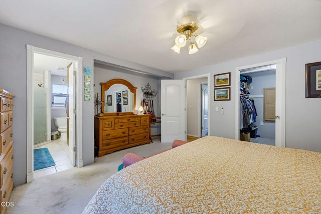 811 NE Oregon Avenue, Grants Pass, OR 97526