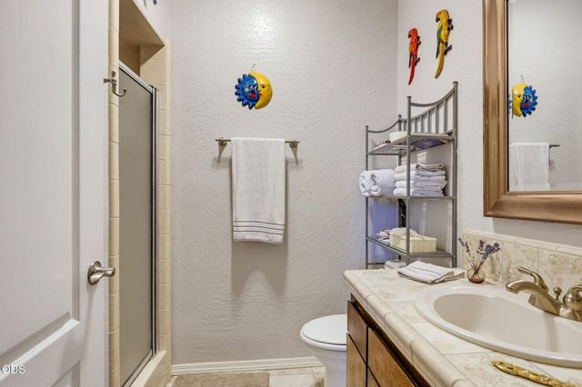 811 NE Oregon Avenue, Grants Pass, OR 97526