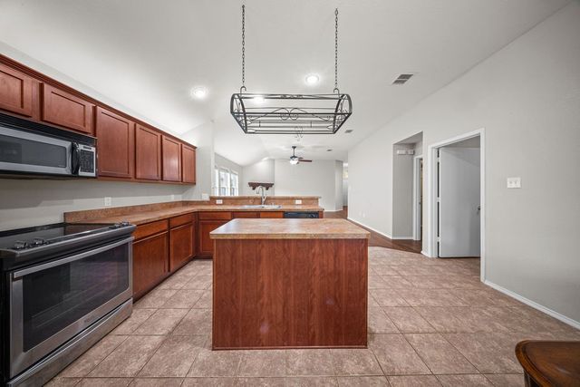 2018 Hickory Trail, Anna, TX 75409