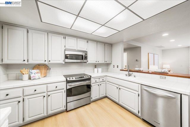 2644 Calle Morelia, Pleasanton, CA 94566