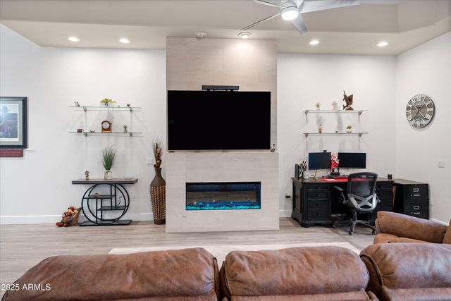 8245 E BELL Road 250, Scottsdale, AZ 85260