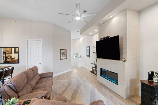 8245 E BELL Road 250, Scottsdale, AZ 85260